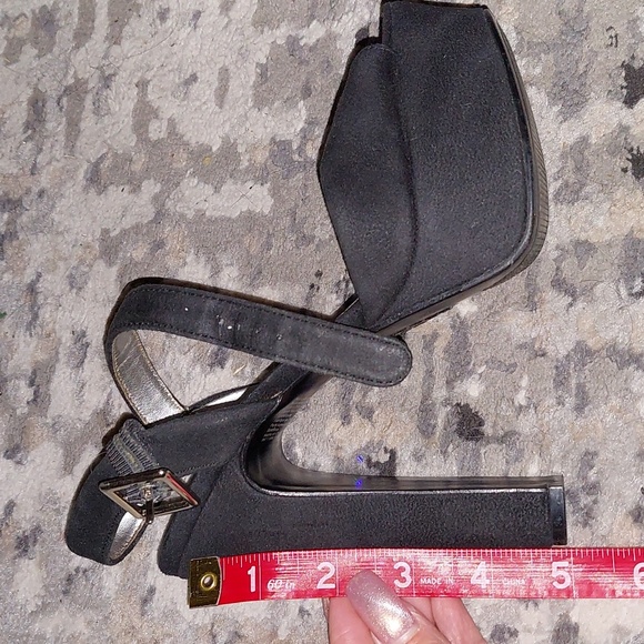 Brash Platform Heels Size 5.5 - Picture 12 of 16